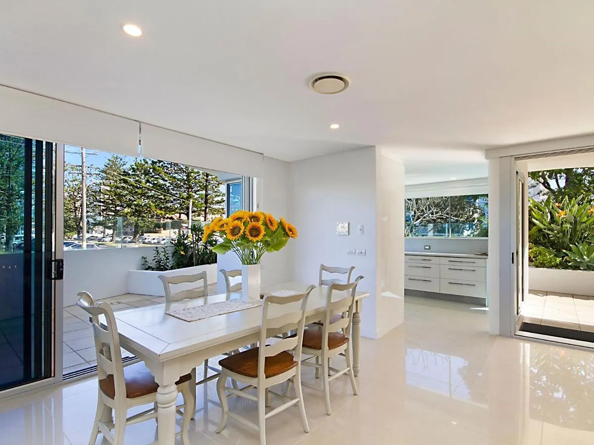 Nielsen On The Park Unit 1 3 Bed Apartment Coolangatta 0*,  Australia