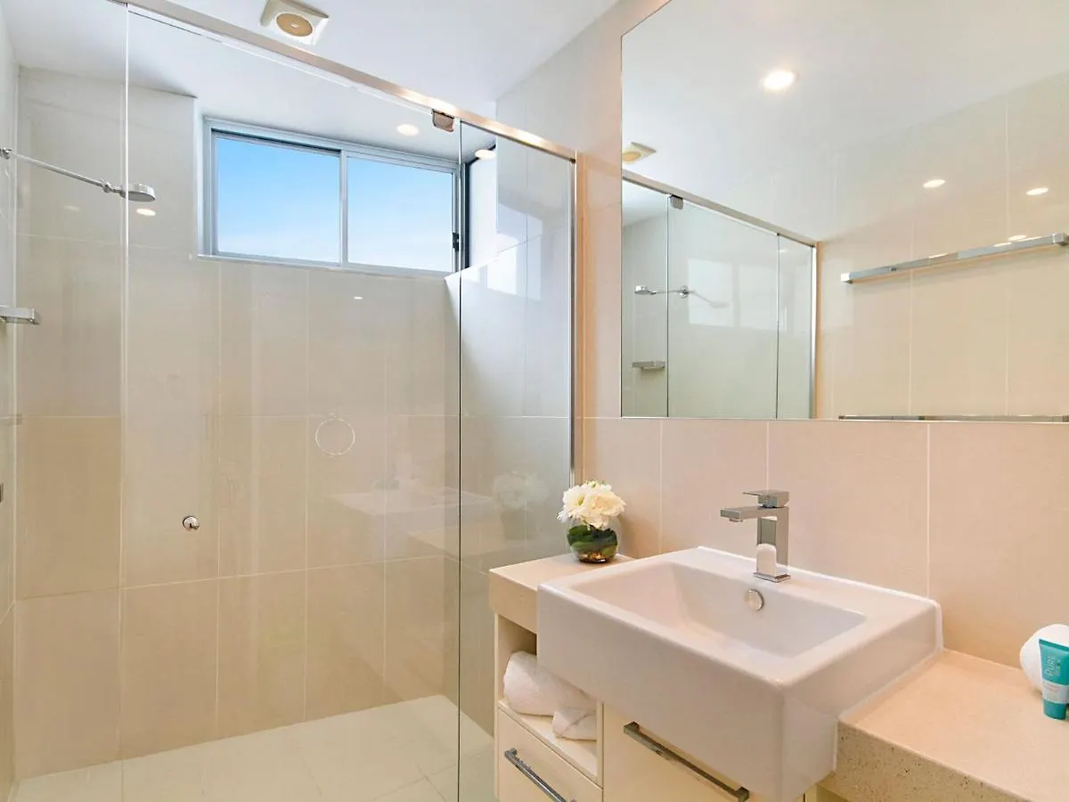 Nielsen On The Park Unit 1 3 Bed Apartment Coolangatta Australia