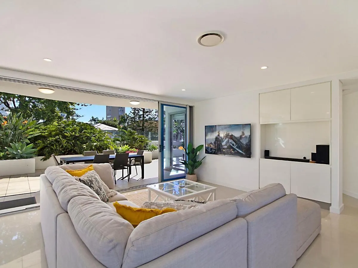 Nielsen On The Park Unit 1 3 Bed Apartment Coolangatta