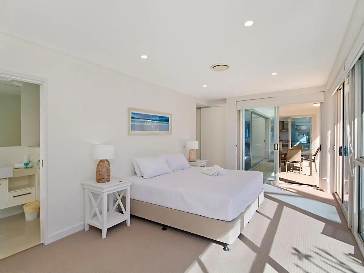 Nielsen On The Park Unit 1 3 Bed Apartment Coolangatta